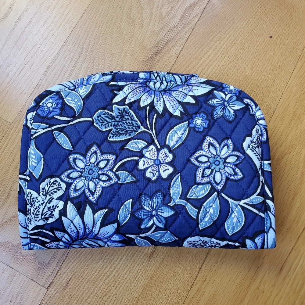 Vera Bradley Factory Style Medium Travel Organizer NWT - Picture 2 of 14